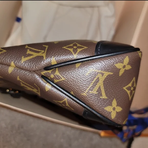 **SOLD**Authentic Louis Vuitton Odeon PM - Picture 11 of 13